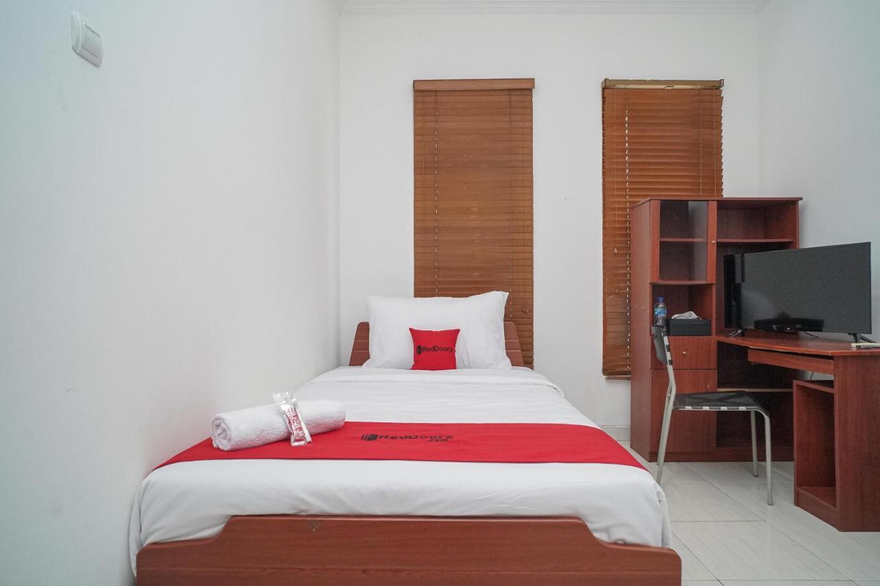 Reddoorz Near Rs Patria Ikkt Jakarta